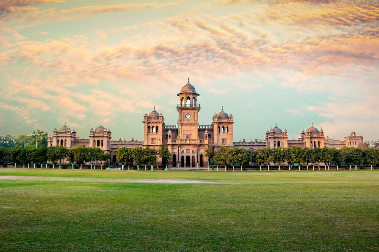 flight offers peshawar 1